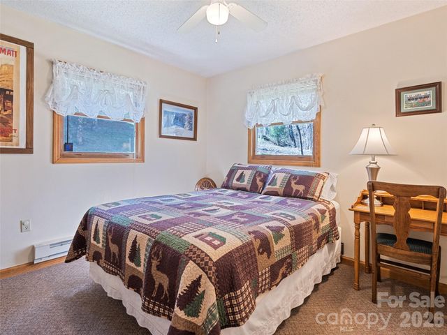 89 Stump Lane, Maggie Valley, NC 28751