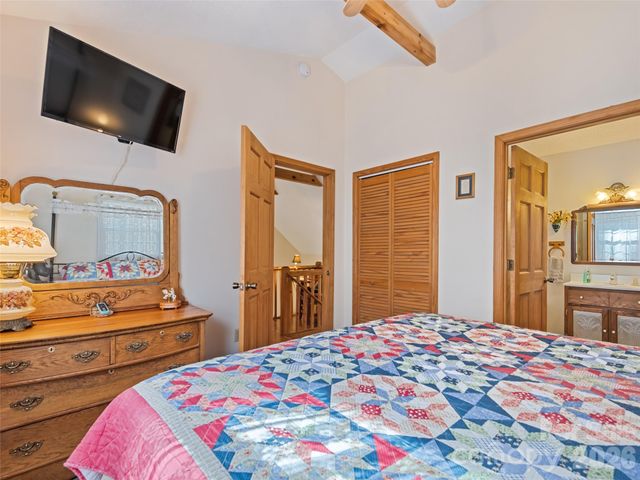 89 Stump Lane, Maggie Valley, NC 28751