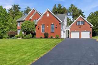 5 Kingfisher Court, Orchard Park, NY 14127