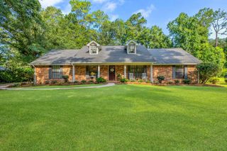 2134 La Rochelle Drive, Tallahassee, FL 32308