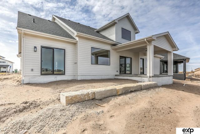 28574 Jessie Circle, Valley, NE 68064