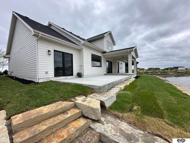28574 Jessie Circle, Valley, NE 68064