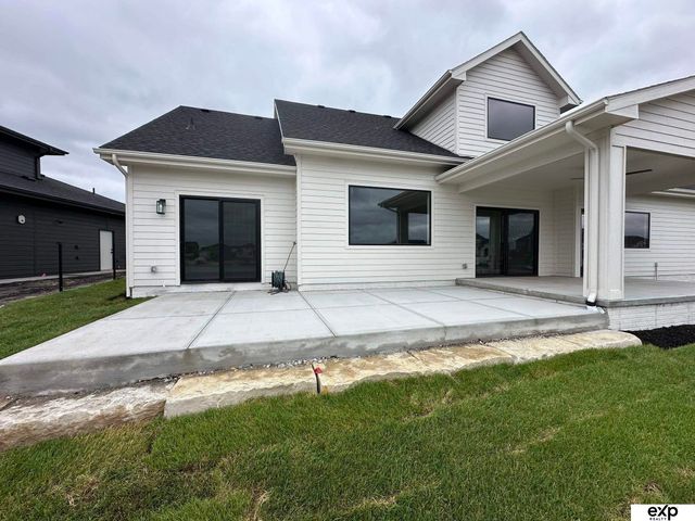 28574 Jessie Circle, Valley, NE 68064