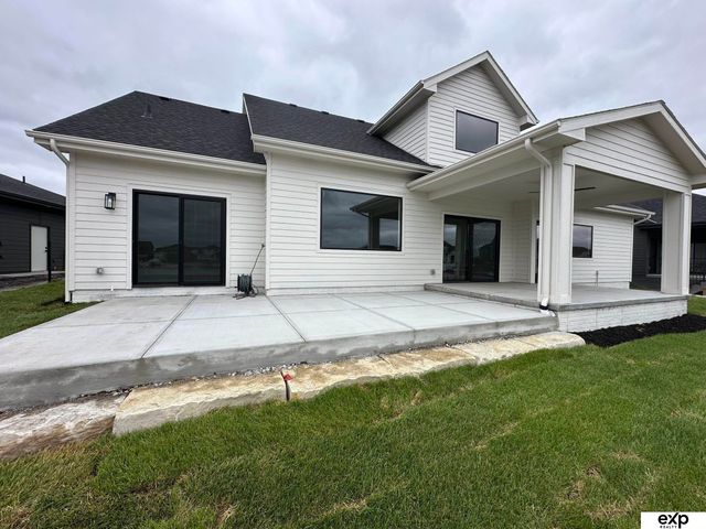 28574 Jessie Circle, Valley, NE 68064