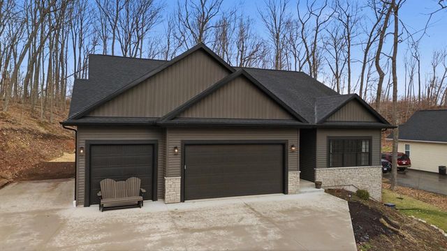W433 Helen LANE, Campbellsport, WI 53010