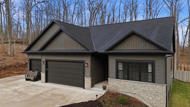 W433 Helen LANE, Campbellsport, WI 53010