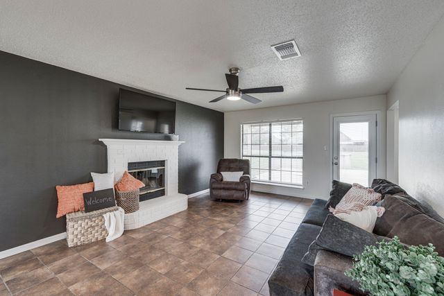 5408 Shallow Creek Drive, Midlothian, TX 76065