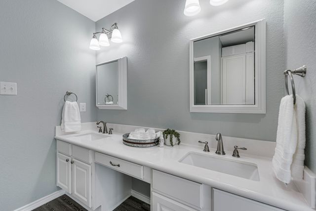 5408 Shallow Creek Drive, Midlothian, TX 76065