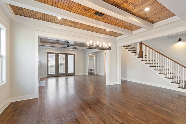 3358 Acklen Ave, Nashville, TN 37212