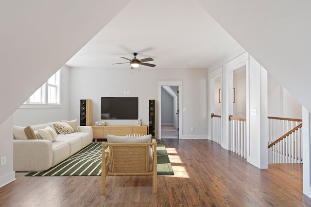 3358 Acklen Ave, Nashville, TN 37212