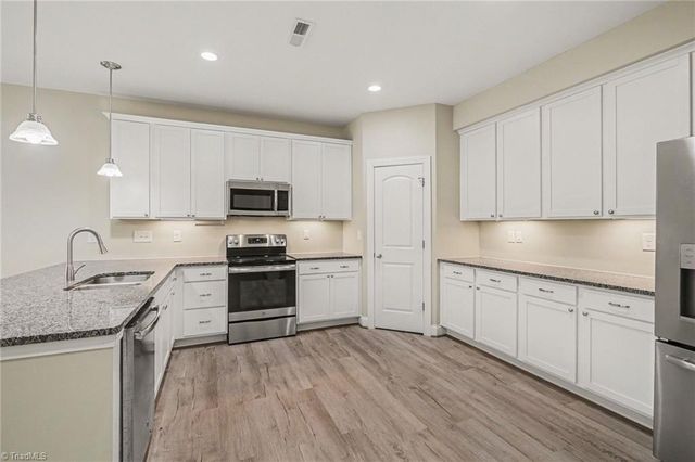 496 Quick Silver Drive, Winston-salem, NC 27127