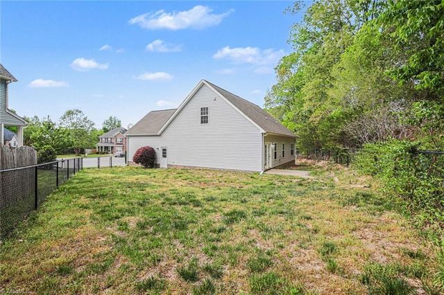 496 Quick Silver Drive, Winston-salem, NC 27127