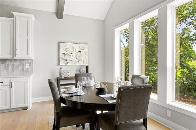 7007 N Kirkwood Avenue, Kansas City, MO 64151