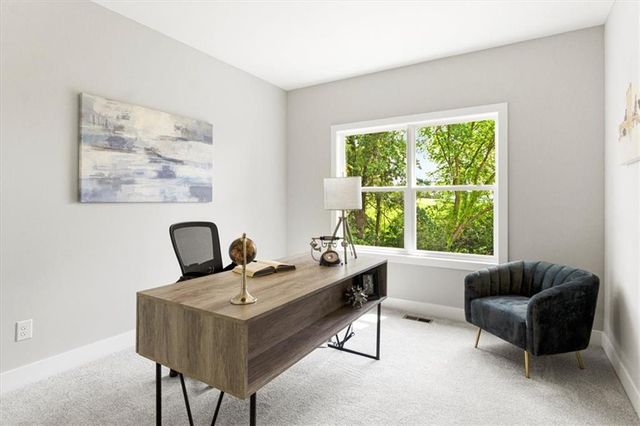 7007 N Kirkwood Avenue, Kansas City, MO 64151