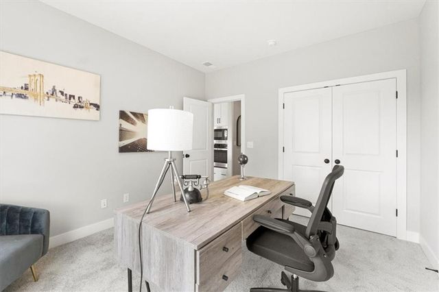 7007 N Kirkwood Avenue, Kansas City, MO 64151