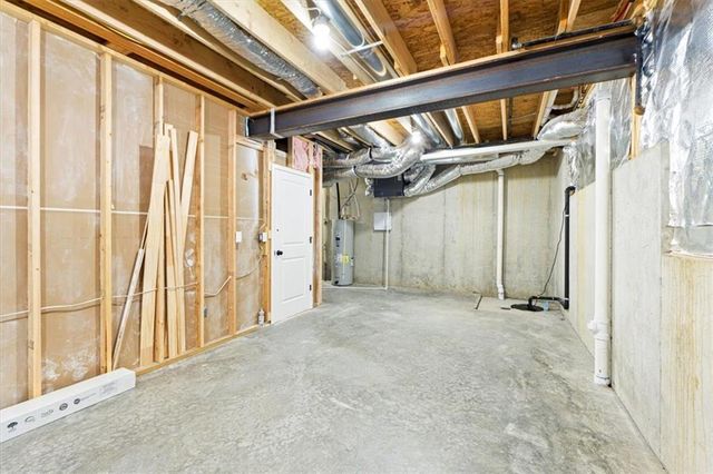 7007 N Kirkwood Avenue, Kansas City, MO 64151