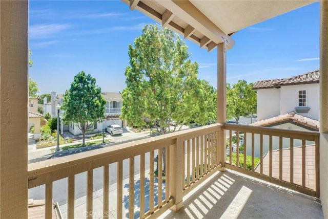 23 Carpenteria, Irvine, CA 92602