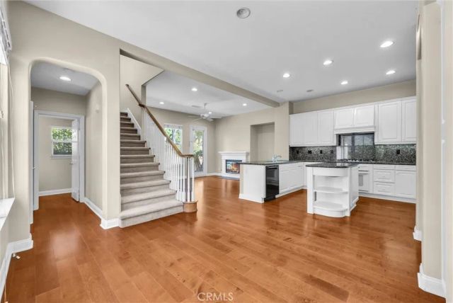 23 Carpenteria, Irvine, CA 92602