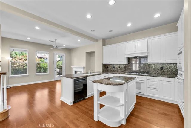23 Carpenteria, Irvine, CA 92602