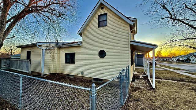406 Swayze Street, Marshalltown, IA 50158
