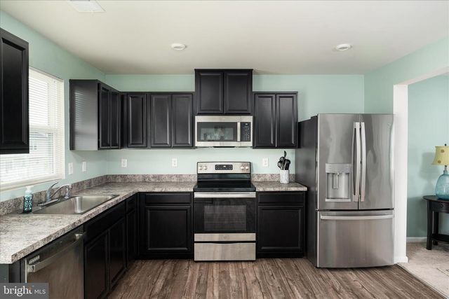33 SEBAGO PL, Martinsburg, WV 25403