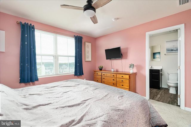 33 SEBAGO PL, Martinsburg, WV 25403