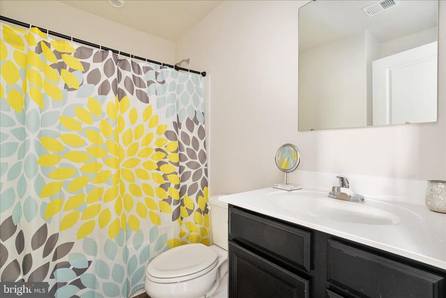 33 SEBAGO PL, Martinsburg, WV 25403