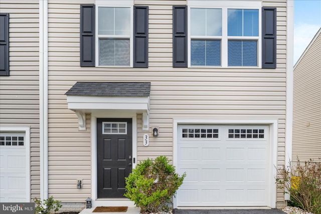 33 SEBAGO PL, Martinsburg, WV 25403