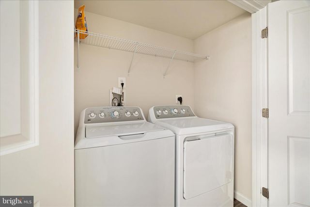 33 SEBAGO PL, Martinsburg, WV 25403