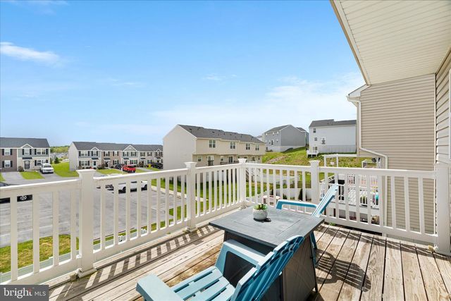 33 SEBAGO PL, Martinsburg, WV 25403