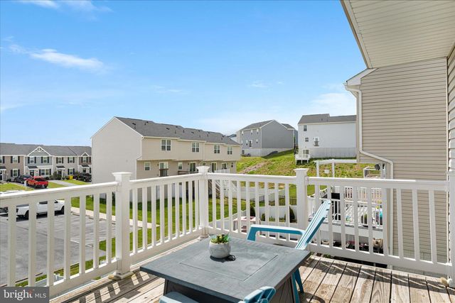 33 SEBAGO PL, Martinsburg, WV 25403