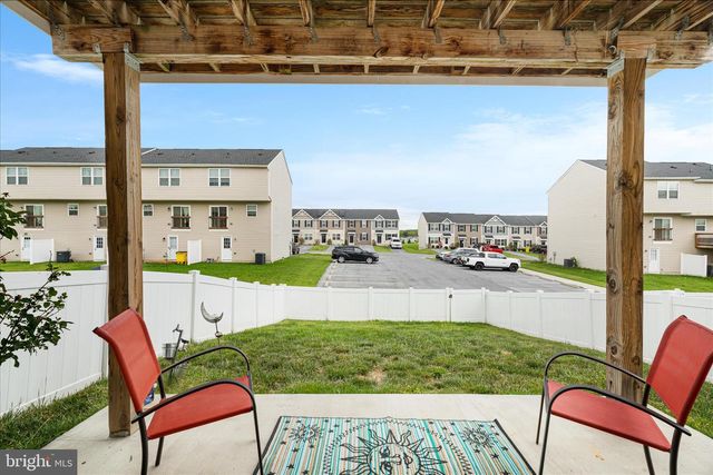 33 SEBAGO PL, Martinsburg, WV 25403