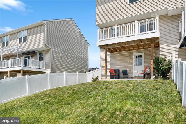 33 SEBAGO PL, Martinsburg, WV 25403
