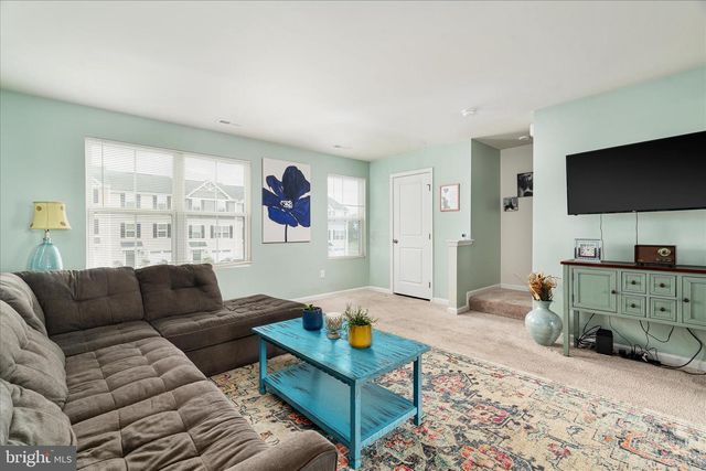 33 SEBAGO PL, Martinsburg, WV 25403
