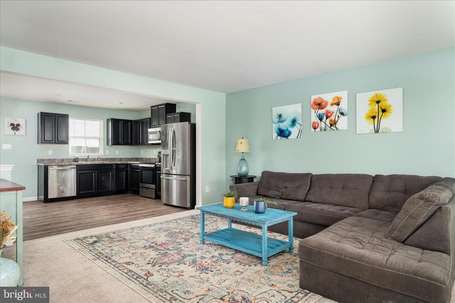 33 SEBAGO PL, Martinsburg, WV 25403