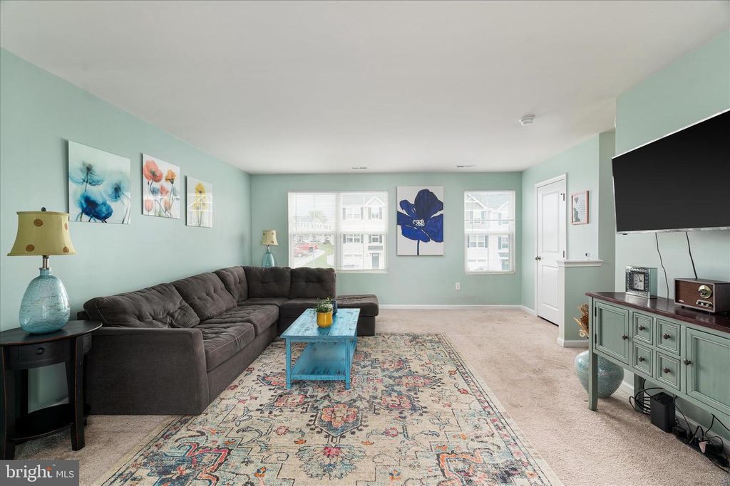 33 SEBAGO PL, Martinsburg, WV 25403