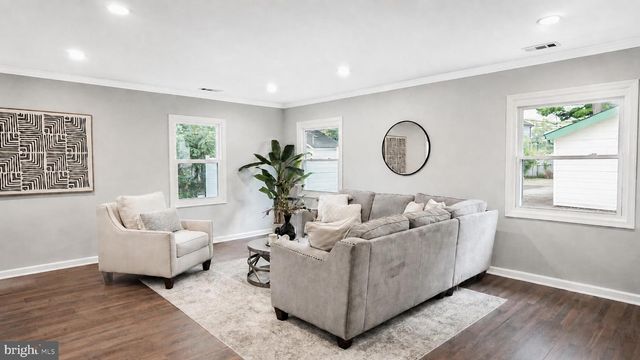 8 MARBLESTONE LN, Willingboro, NJ 08046