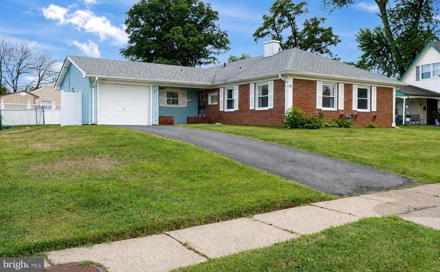 8 MARBLESTONE LN, Willingboro, NJ 08046