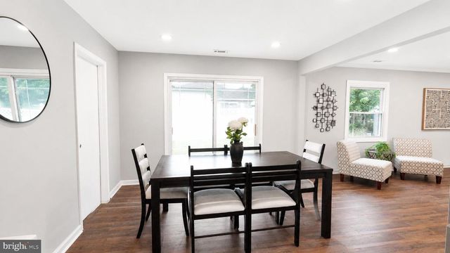 8 MARBLESTONE LN, Willingboro, NJ 08046