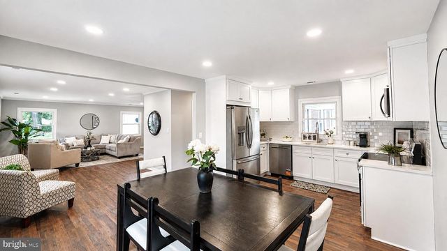 8 MARBLESTONE LN, Willingboro, NJ 08046