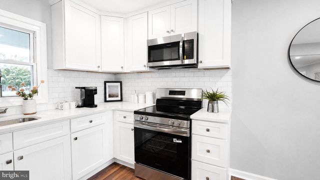8 MARBLESTONE LN, Willingboro, NJ 08046