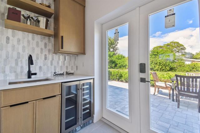 301 AURORA STREET E, Venice, FL 34285