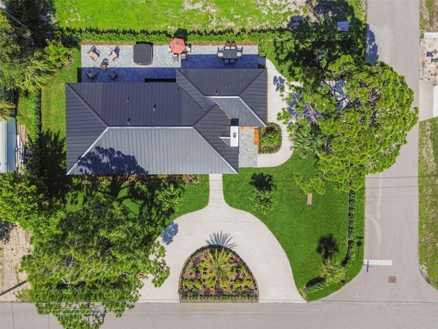 301 AURORA STREET E, Venice, FL 34285