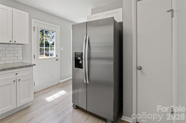 7100 Covecreek Drive, Charlotte, NC 28215