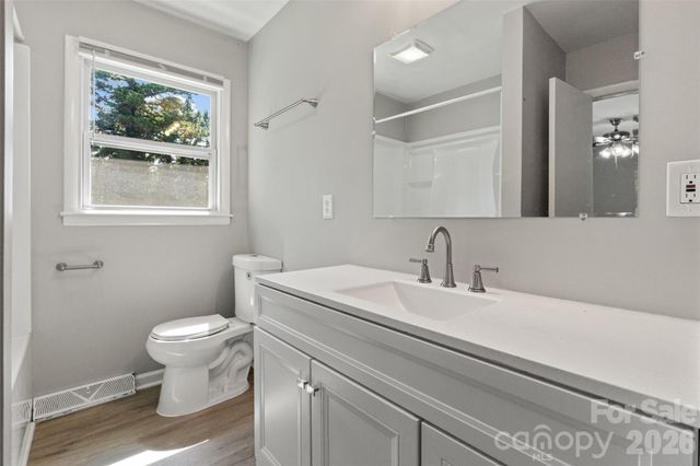 7100 Covecreek Drive, Charlotte, NC 28215