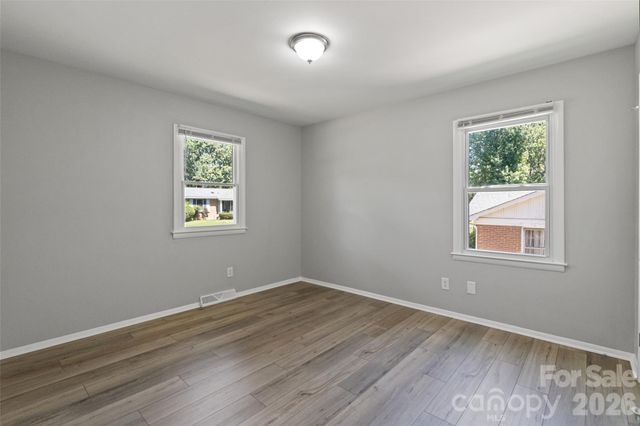 7100 Covecreek Drive, Charlotte, NC 28215