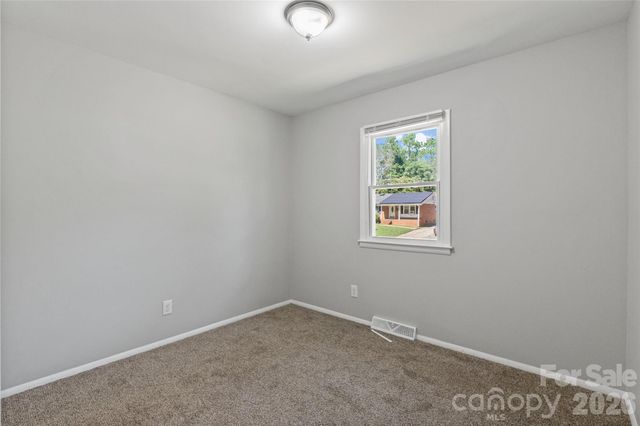 7100 Covecreek Drive, Charlotte, NC 28215