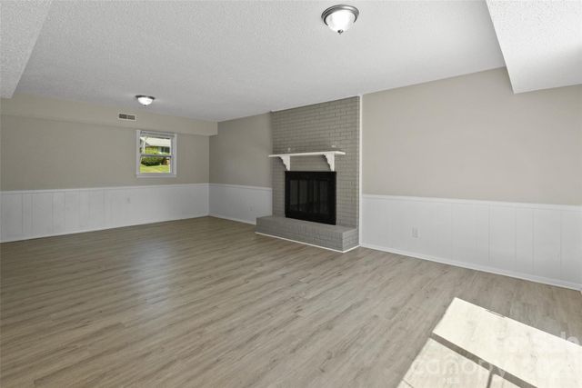 7100 Covecreek Drive, Charlotte, NC 28215