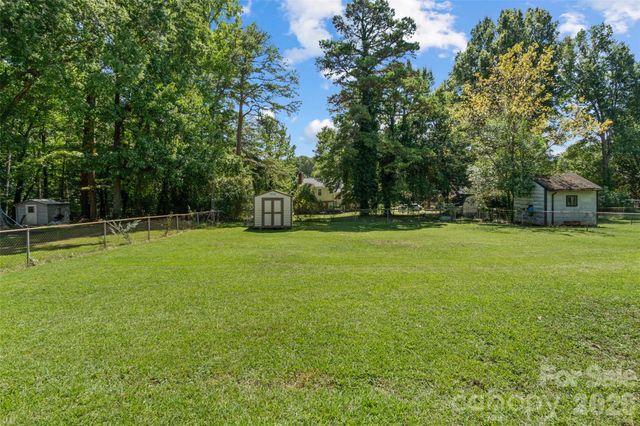 7100 Covecreek Drive, Charlotte, NC 28215