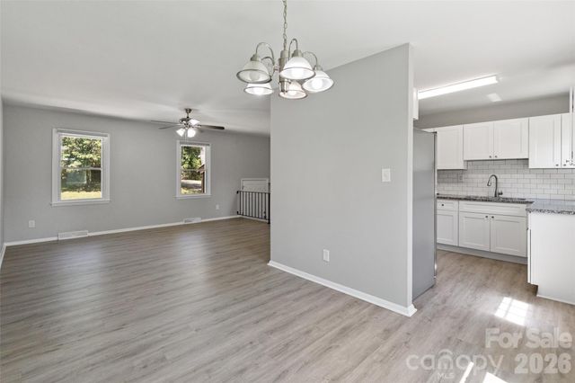 7100 Covecreek Drive, Charlotte, NC 28215